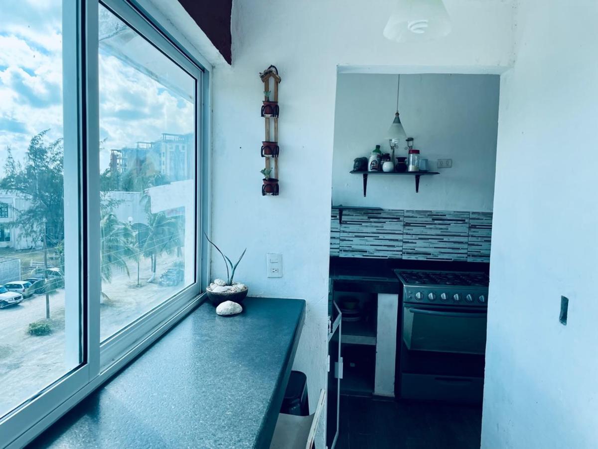 Punta Me Apartments & Rooms Near The Punta Sam Ferry Beach Cancún Buitenkant foto