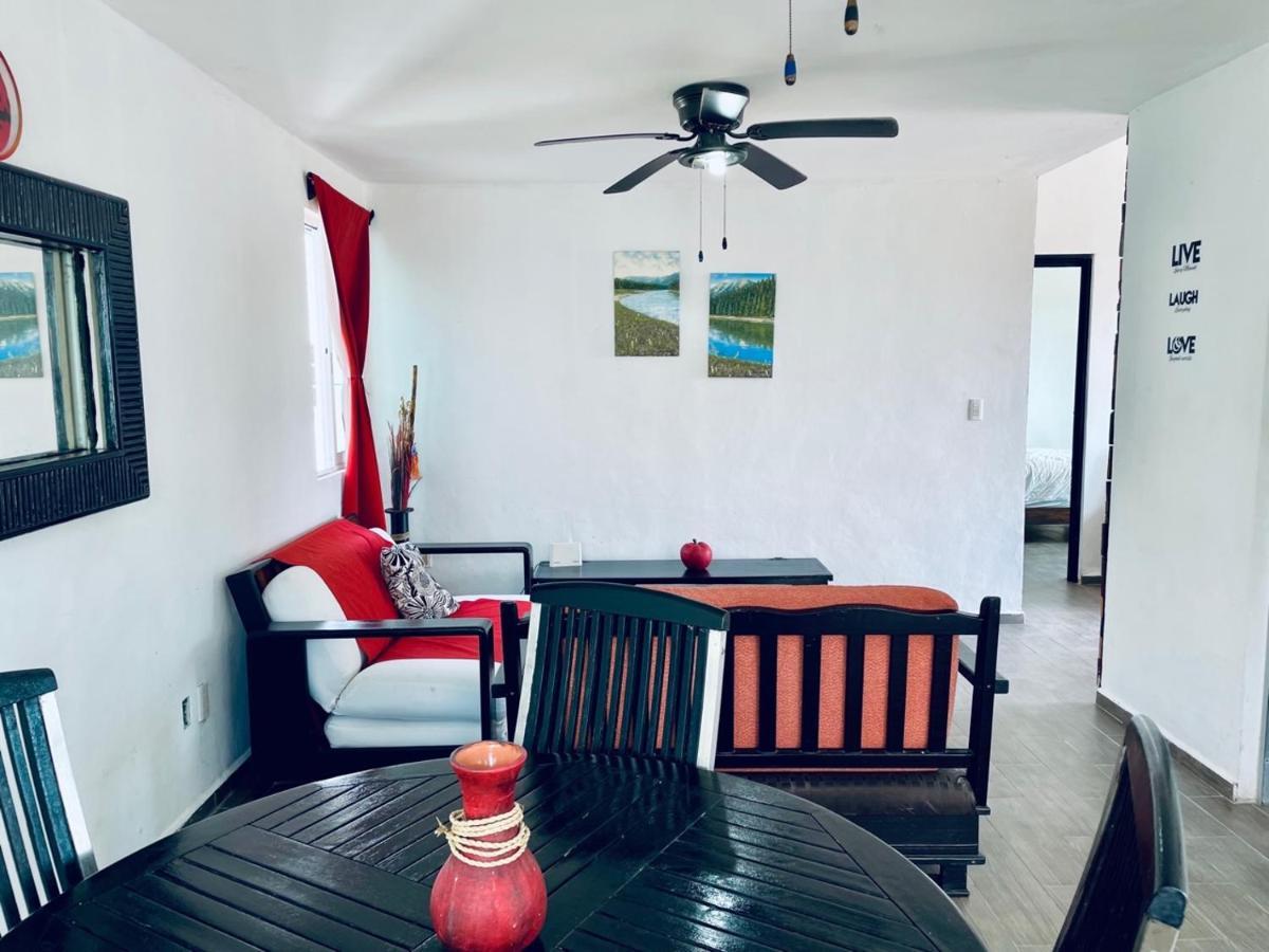 Punta Me Apartments & Rooms Near The Punta Sam Ferry Beach Cancún Buitenkant foto