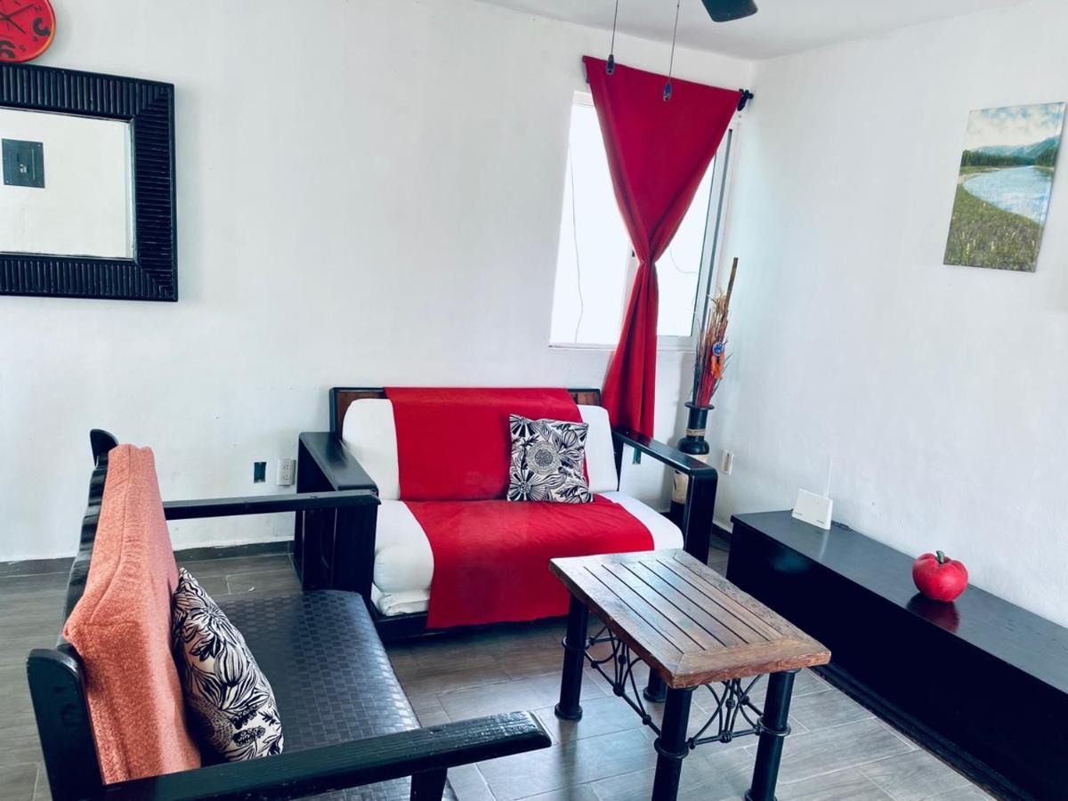 Punta Me Apartments & Rooms Near The Punta Sam Ferry Beach Cancún Buitenkant foto